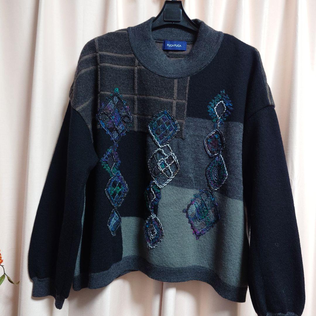 由宇フーガフーガより 幾何学模様刺繍セーター新品未使用