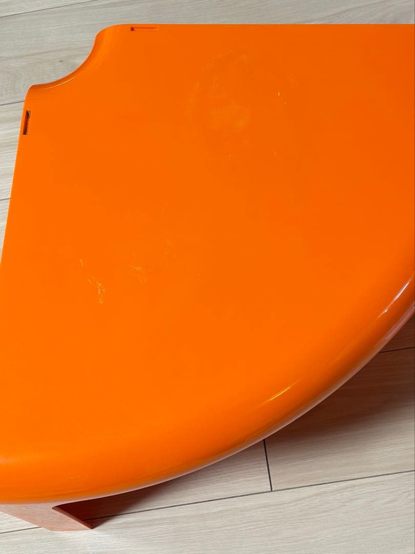 中古品 クアトロクアルティ Quattro Quarti メトロクス　丸テーブル