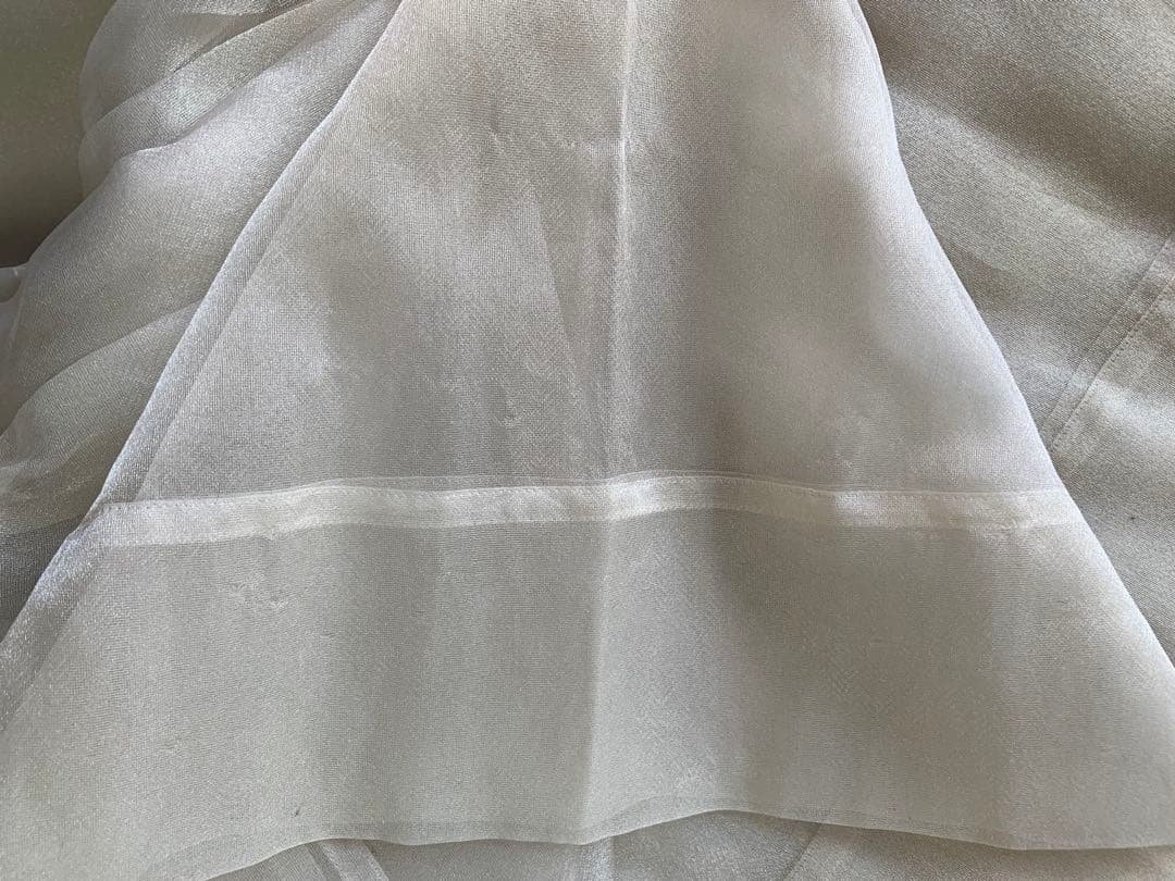 引っ掻き傷ありフィスバFISBA薄ベージュレースカーテン205×215が2枚