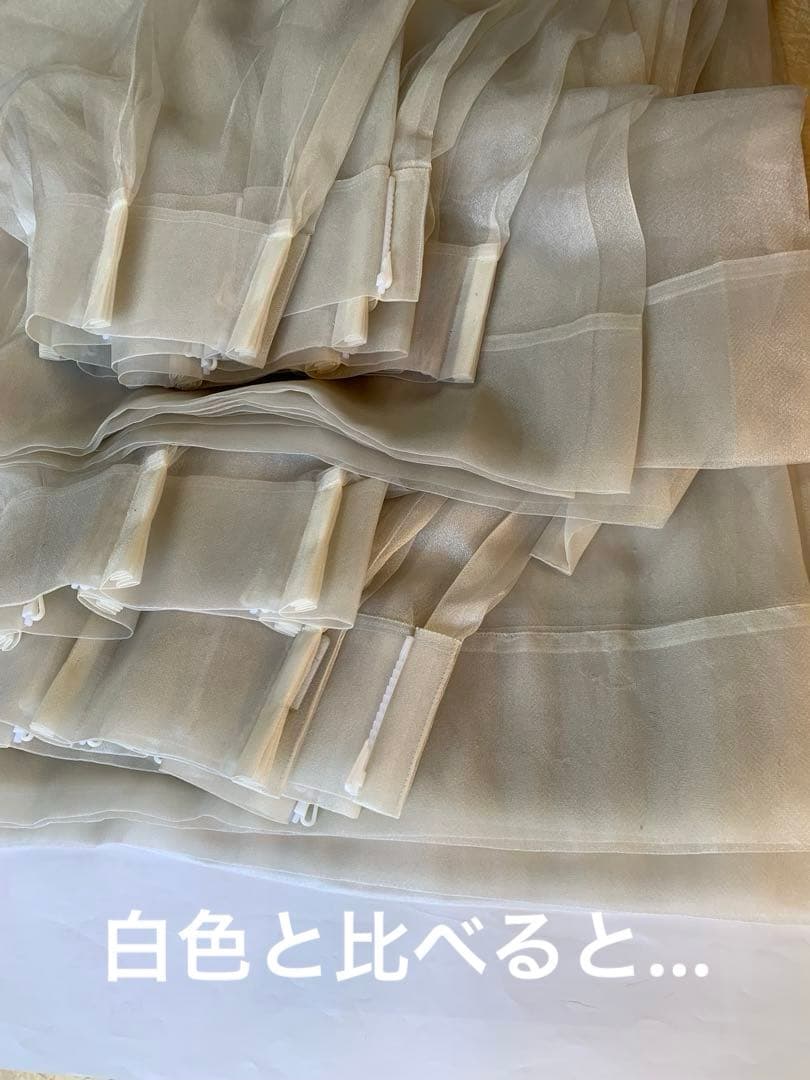 引っ掻き傷ありフィスバFISBA薄ベージュレースカーテン205×215が2枚