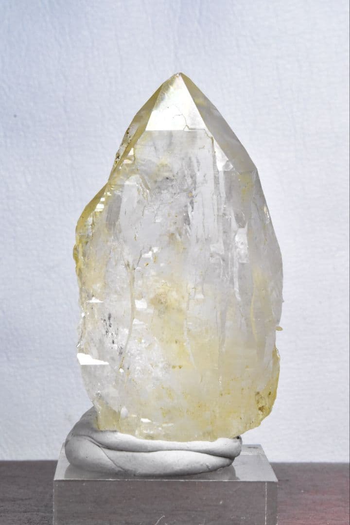 パキスタン スカルドゥ産 ライトゴールデンヒーラーポイント