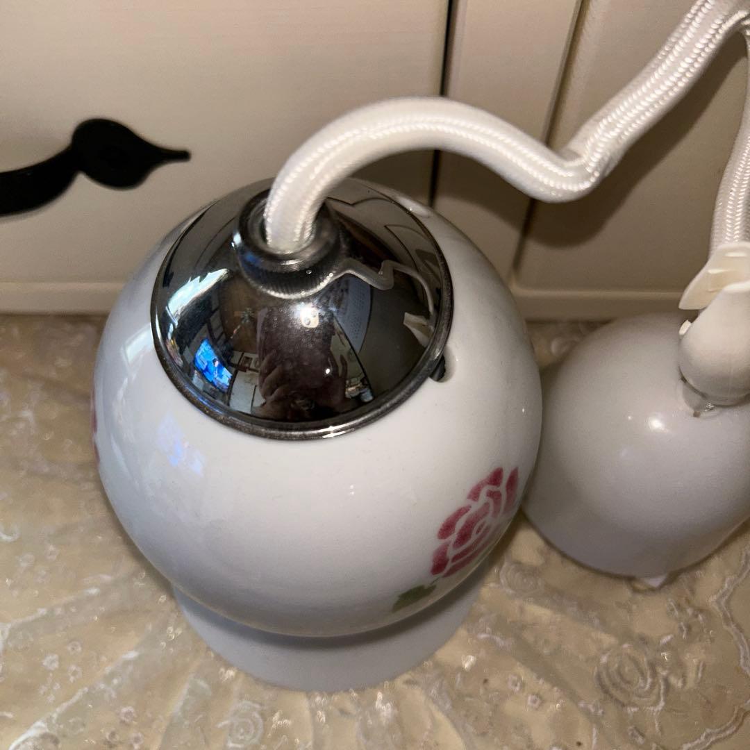 マニーローズ陶器製ペンダントライト