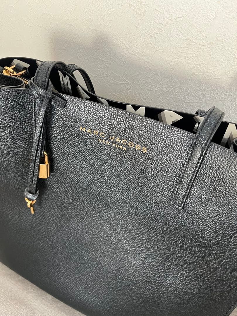 MARC JACOBS マークジェイコブストートバッグ A4サイズ収納可 黒