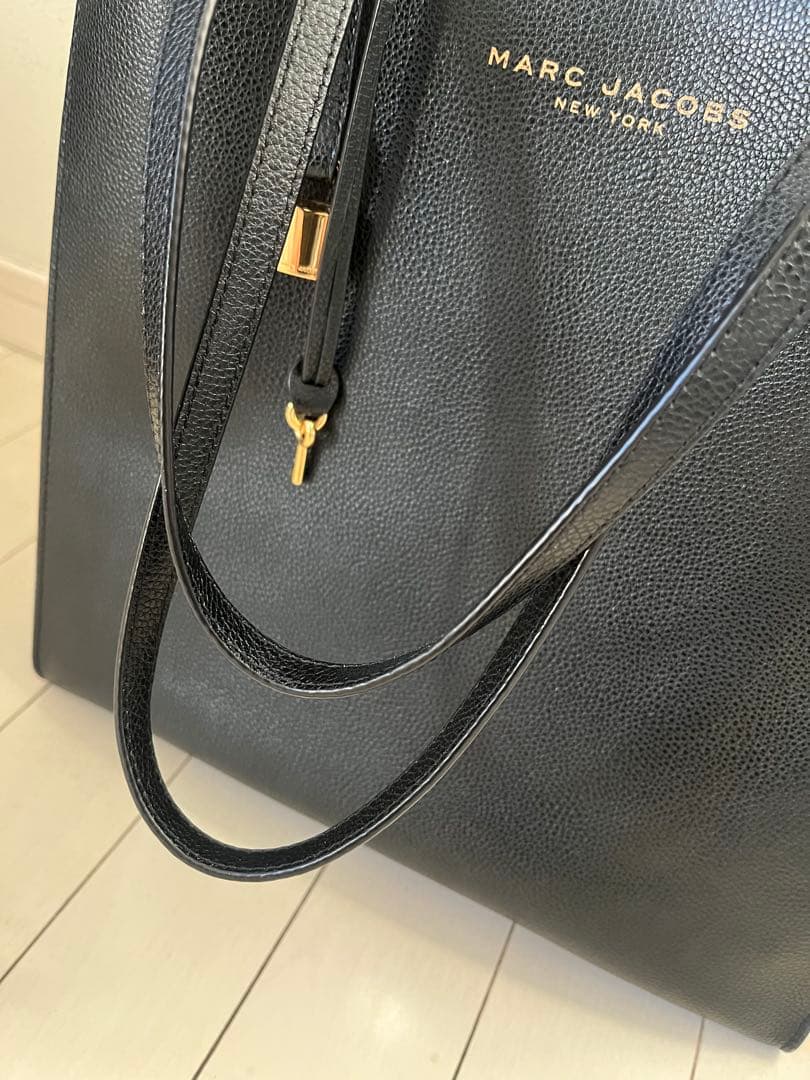 MARC JACOBS マークジェイコブストートバッグ A4サイズ収納可 黒