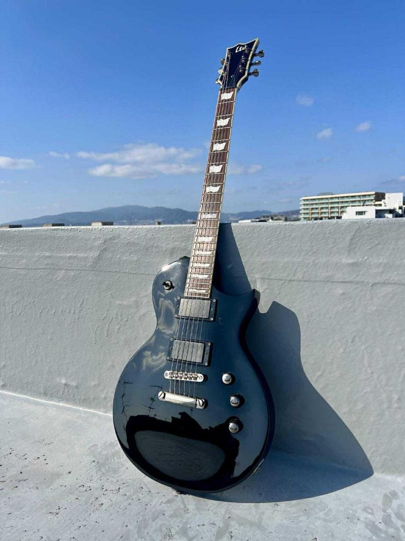 ギター LTD EC-330 (EMG)