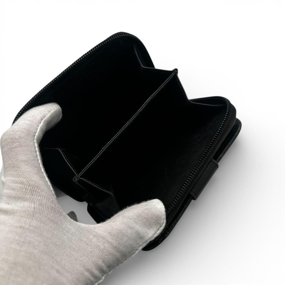 【美品】プラダ 2つ折り長財布 サフィアーノレザー ブラック 黒 三角プレート