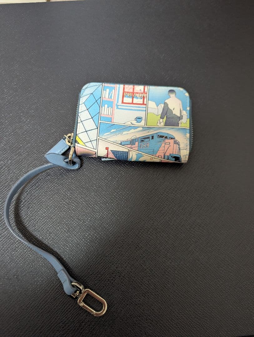 PRADA ケース コミックプリント