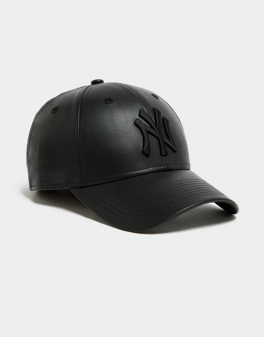 新品レザールック☆ニューエラ キャップ ヤンキース 9FORTY NEW ERA