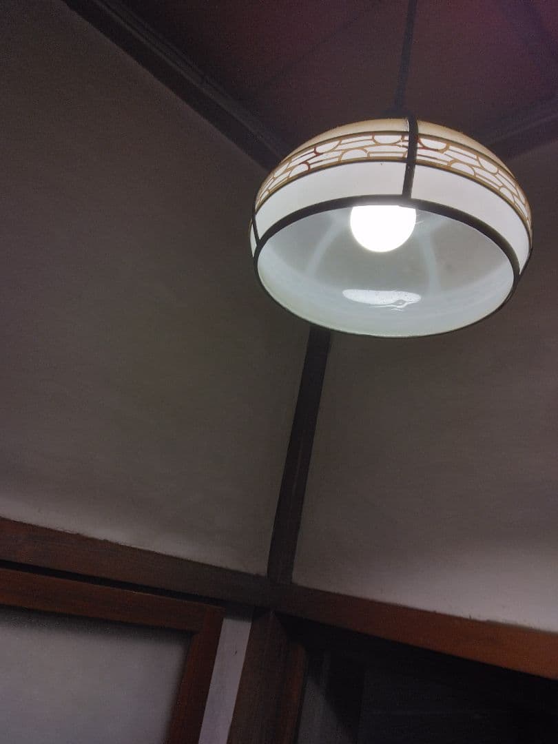 昭和レトロ　乳白ガラス　吊り下げ 大正ロマン シーリングライト