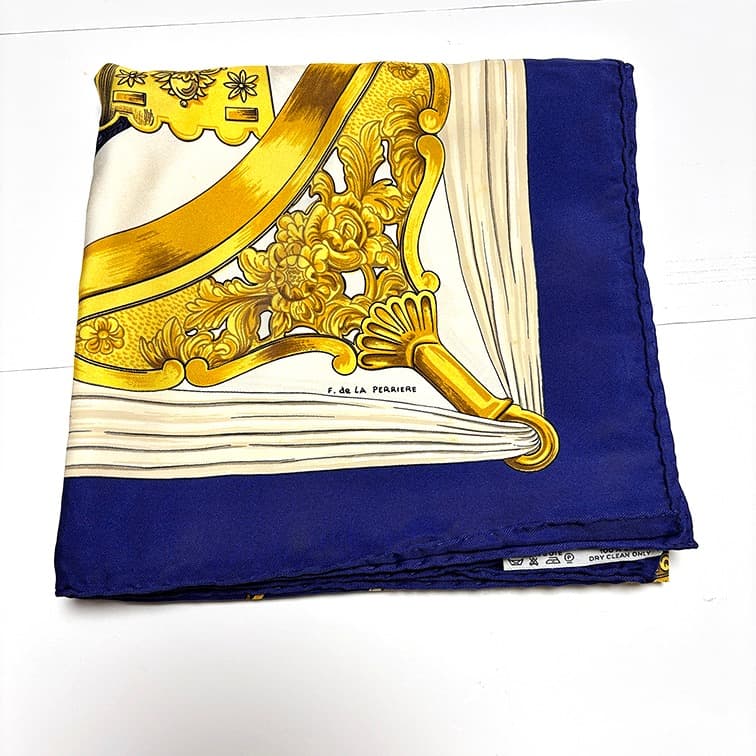 美品【HERMES エルメス】カレ90 ETRIERS 鐙柄 馬具柄　スカーフ