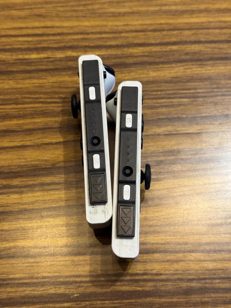 Nintendo Switch 本体セット 社外プロコン、ジョイコンスタンド付き