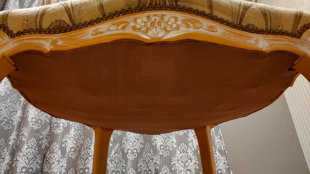 カリモク　ドマーニ　ルイ15　ダイニングチェア　CLR40