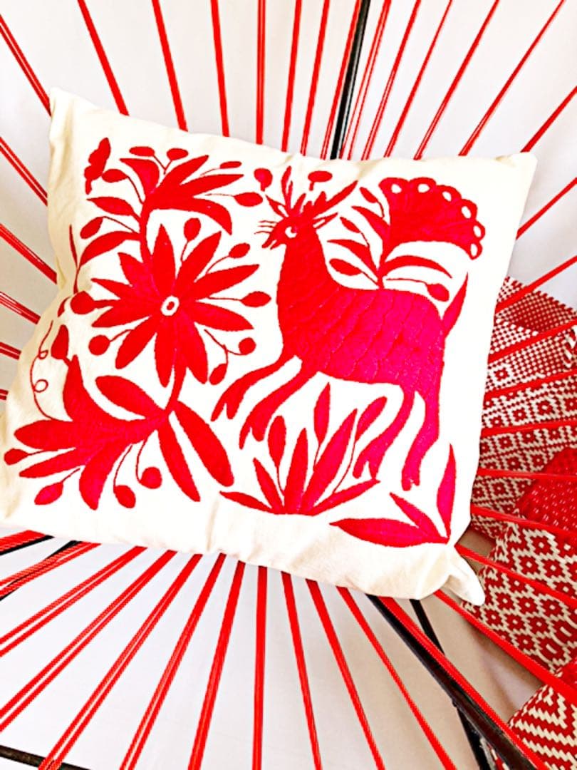 新品＊クッションカバー＊オトミ刺繍＊赤＊レッド＊動物＊花＊植物＊メキシコ雑貨