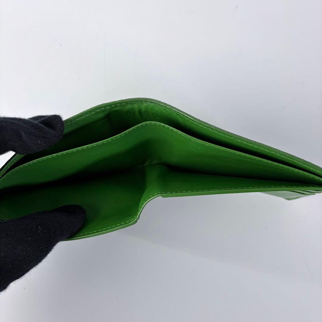 ボッテガヴェネタ　デボスイントレチャート　二つ折り財布　RFID　グリーン