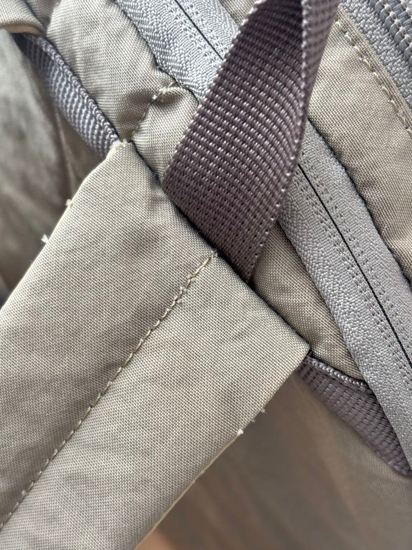 SAZABY PLUS LINE ROUND DAYPACK M グレー