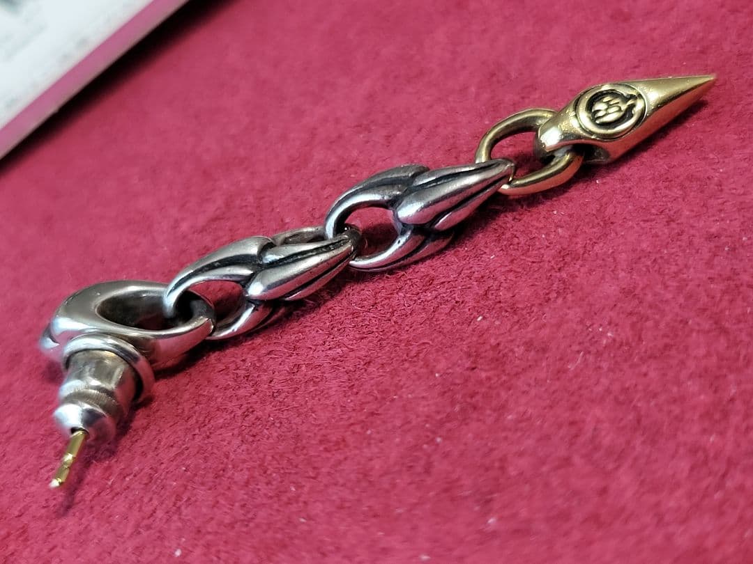 ブラッディマリー　Bloody Mary　ピアス　Dark　ダーク 18K18金