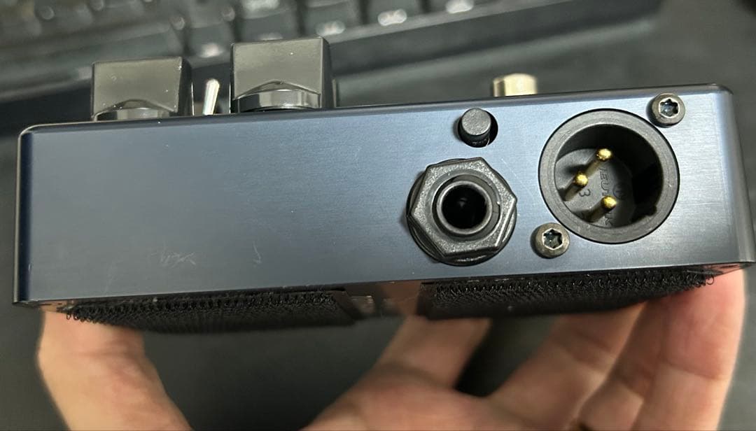 Darkglass AlphaOmega bass preamp エフェクター