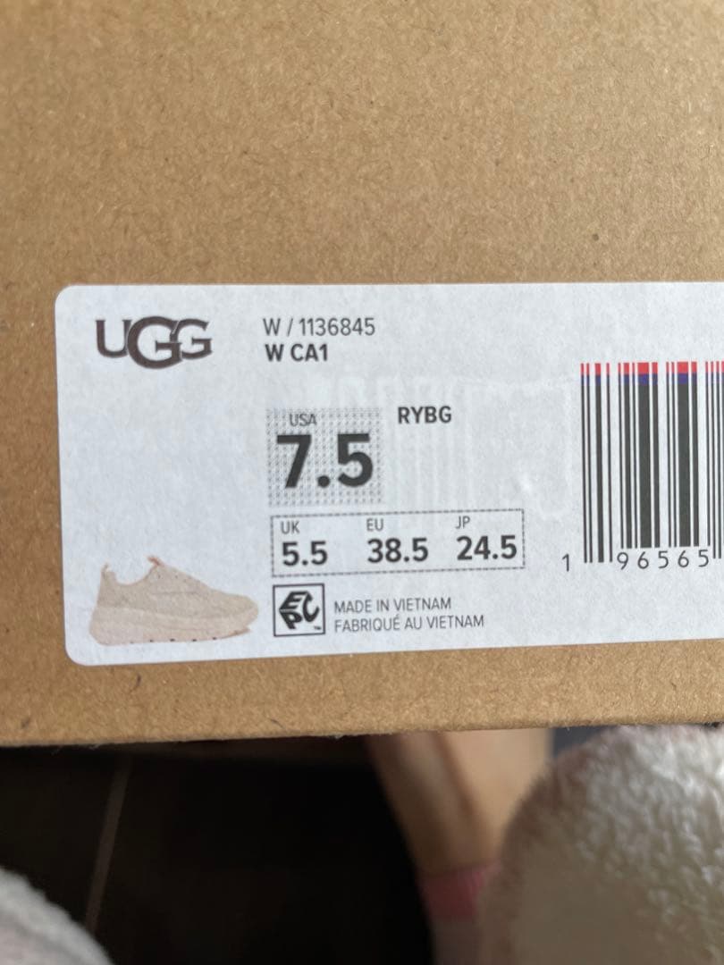 UGG☆スニーカー