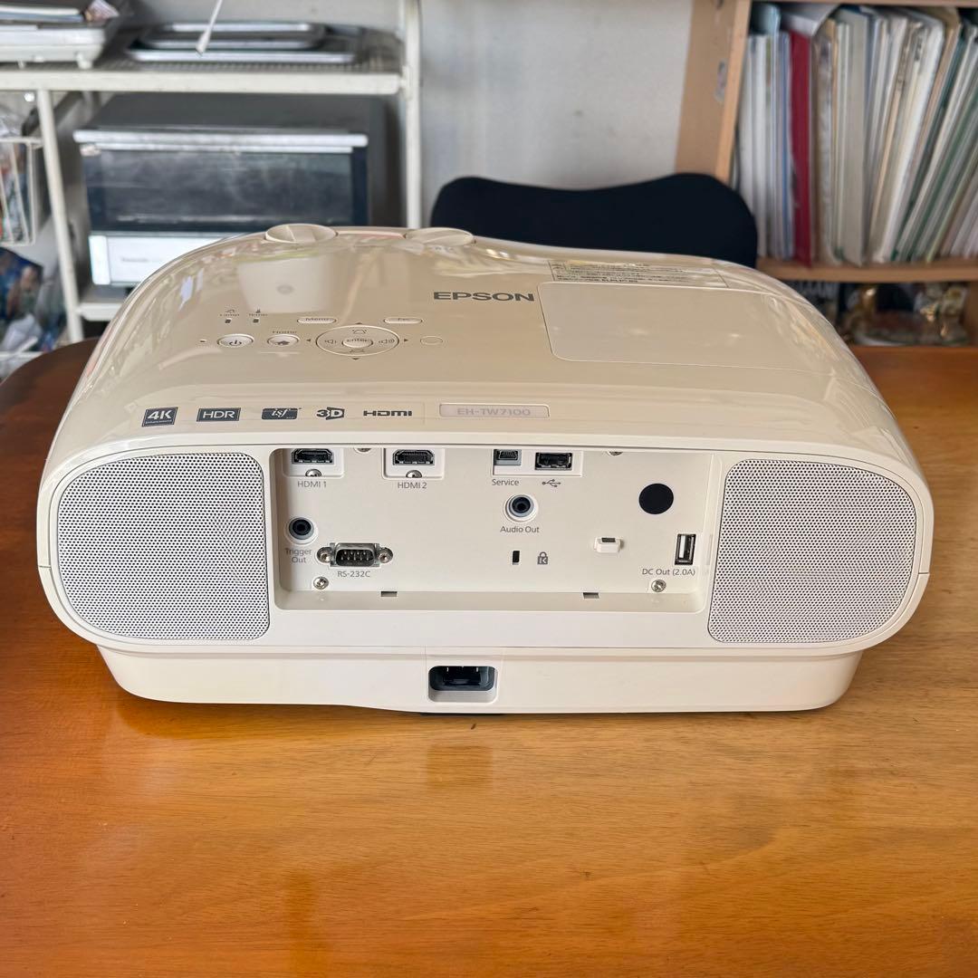 EPSON dreamio EH-TW7100 4K対応 ホームプロジェクター