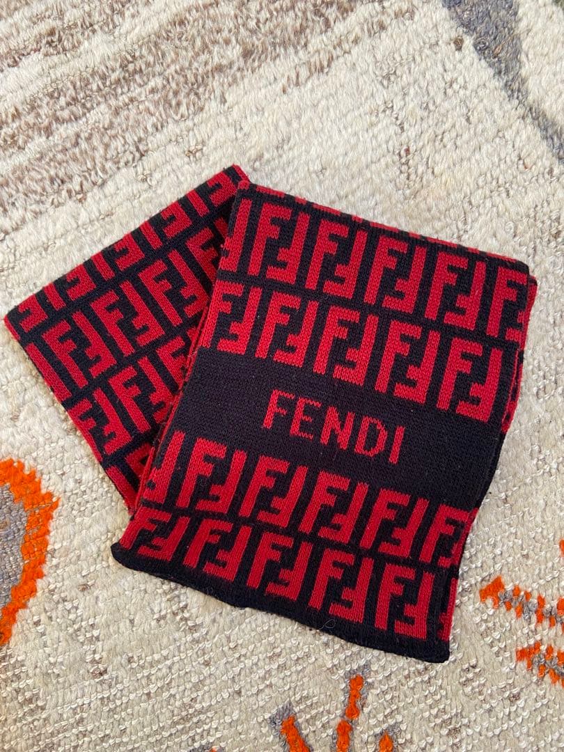 FENDI ロゴ入り マフラー レッド/ブラック