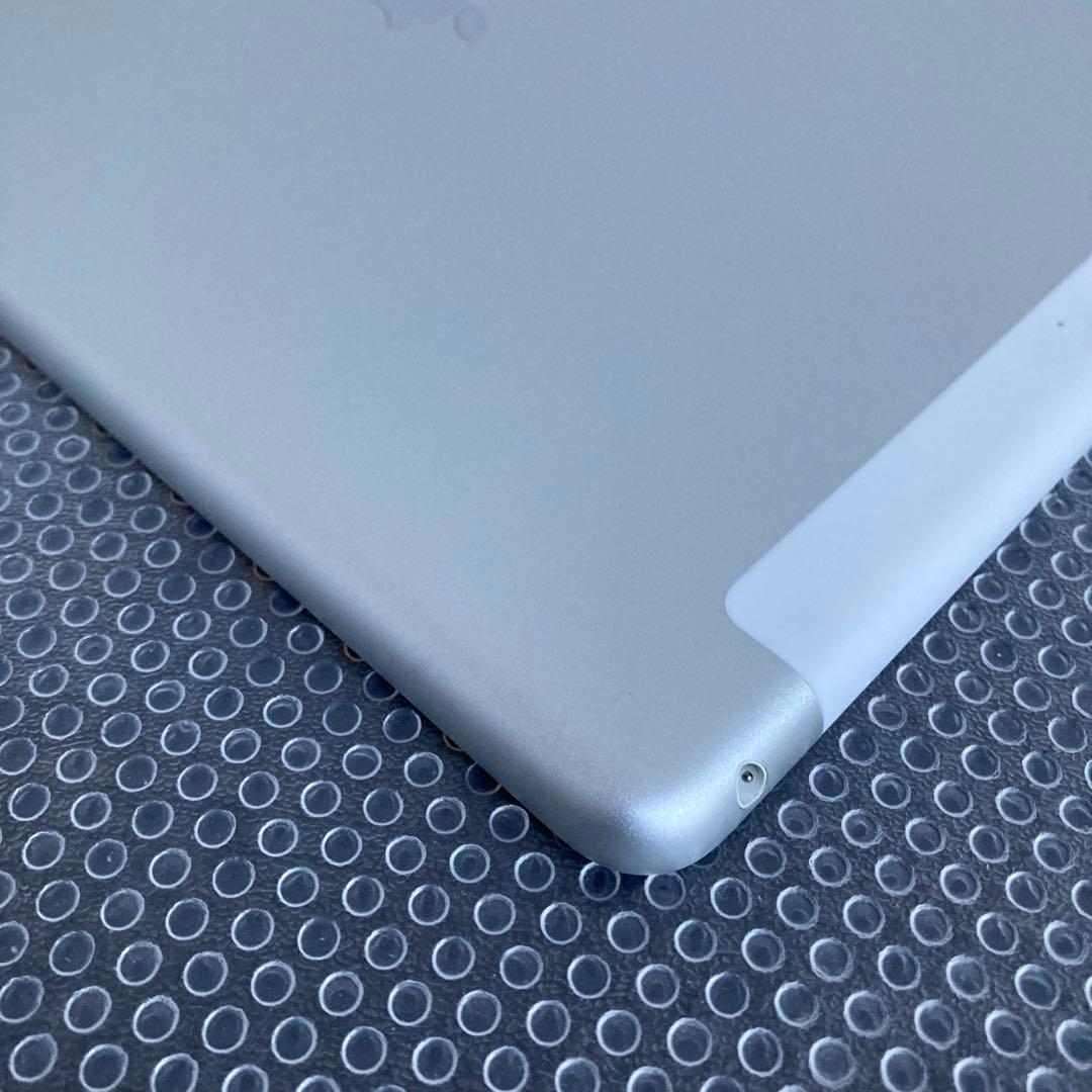 797【早い者勝ち】電池良好☆iPad7 第7世代 32GB SIMフリー☆