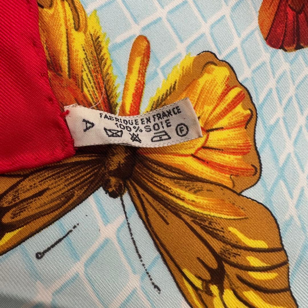 HERMES-PARIS 蝶デザイン シルクスカーフ