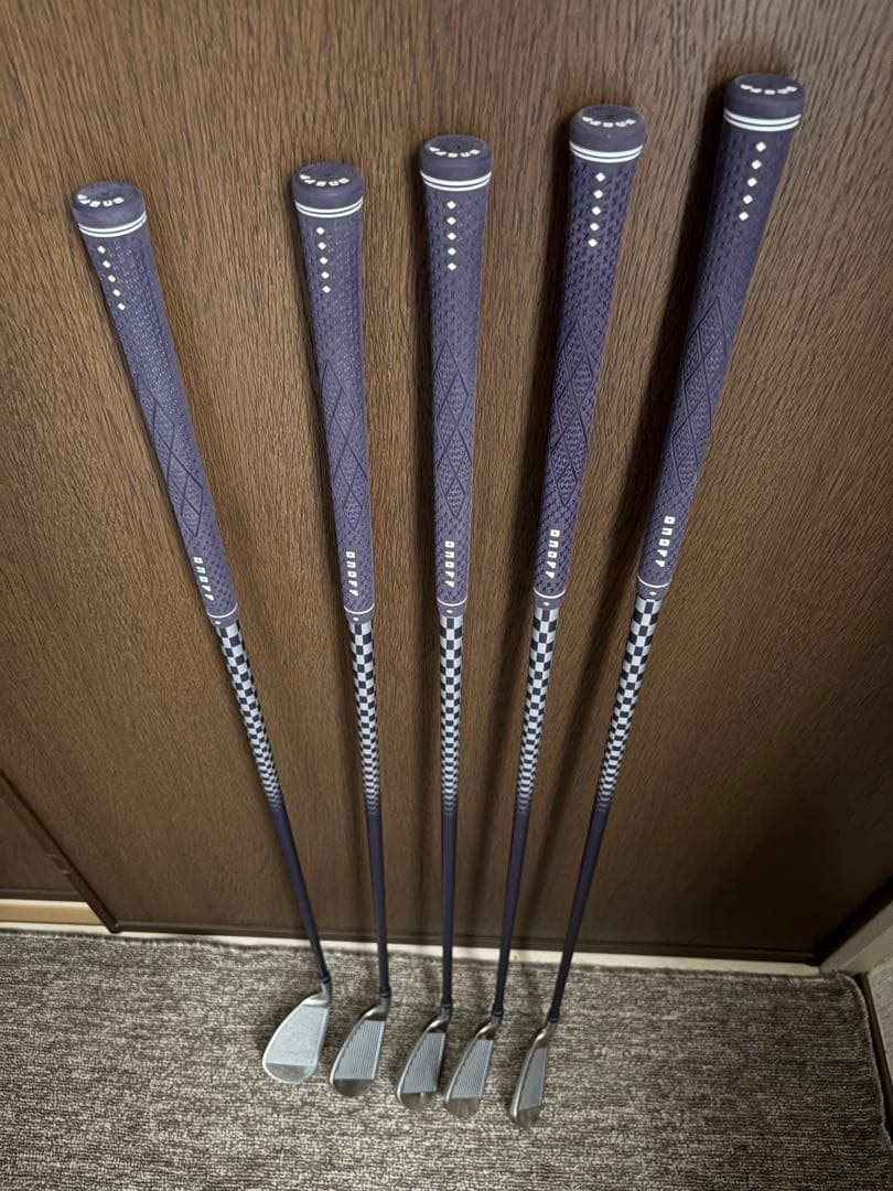 onoff オノフ2021レディース ゴルフクラブセット8本　キャディバッグ付き