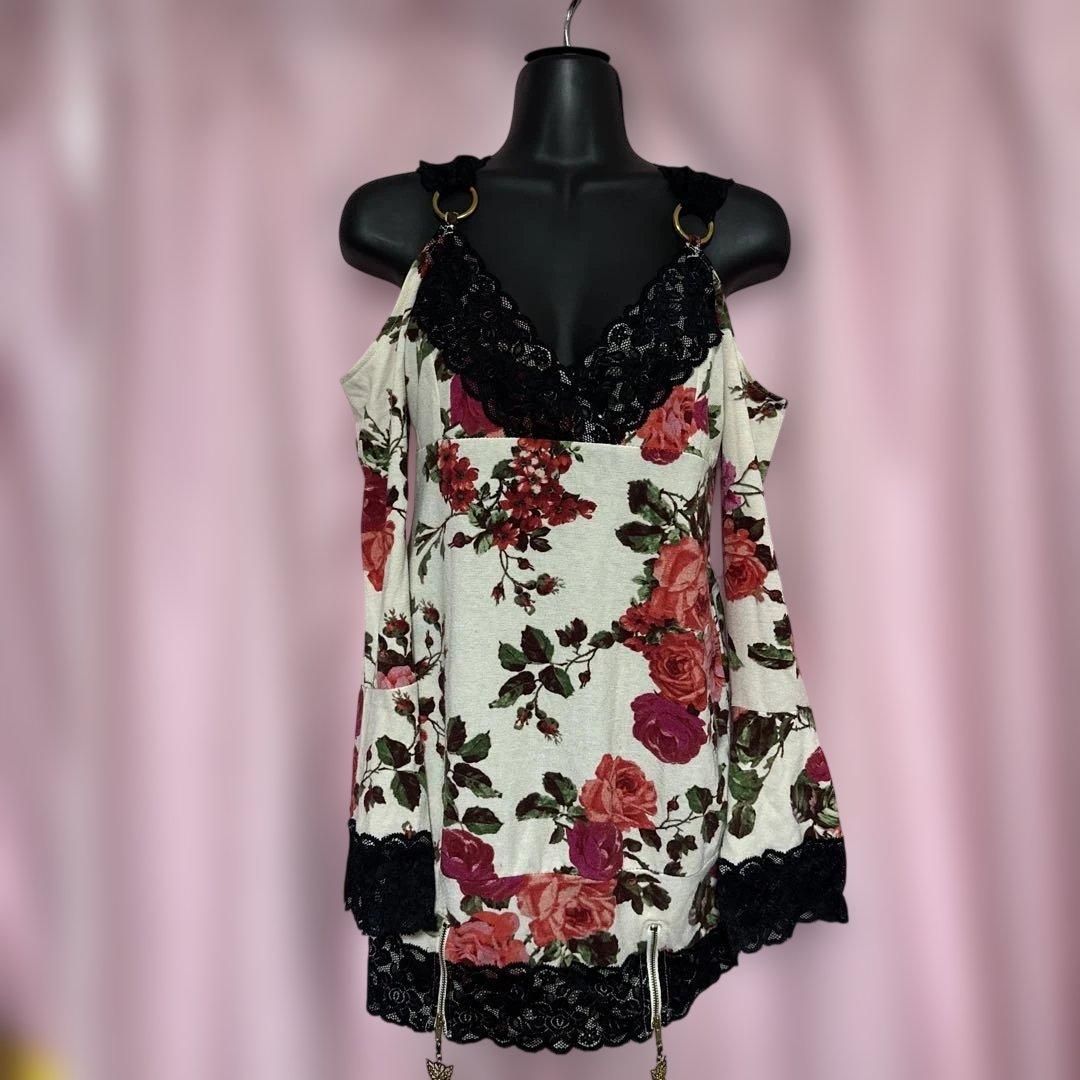 d.i.a 花柄オフショルダーワンピース