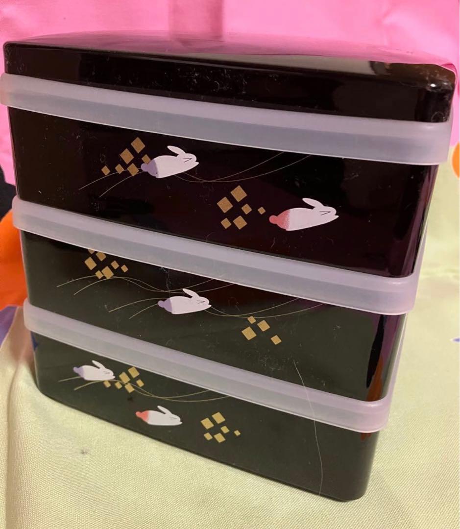 新品未使用　内蓋付き三段重箱　兎 金箔