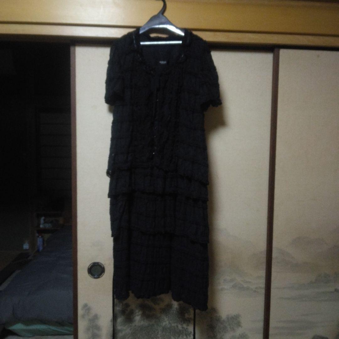 お値下ピンクハウス　INGEBORG 　美品激かわブラックワンピース フリル付き