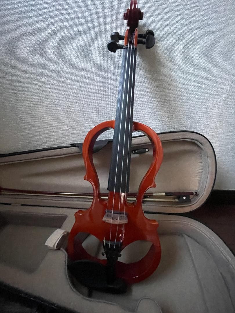 エレキバイオリン　４／４サイズ