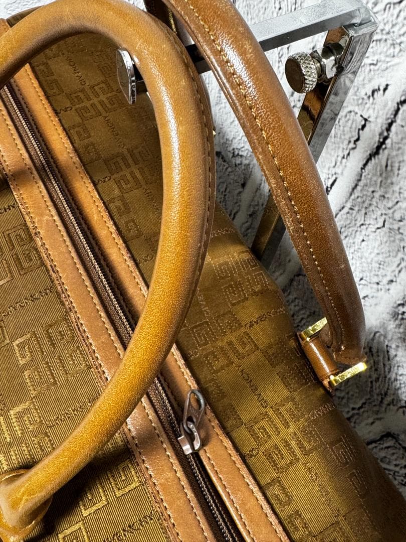 レア　GIVENCHY　ボストンバッグ　総柄　ｗ1725-0806-①-①