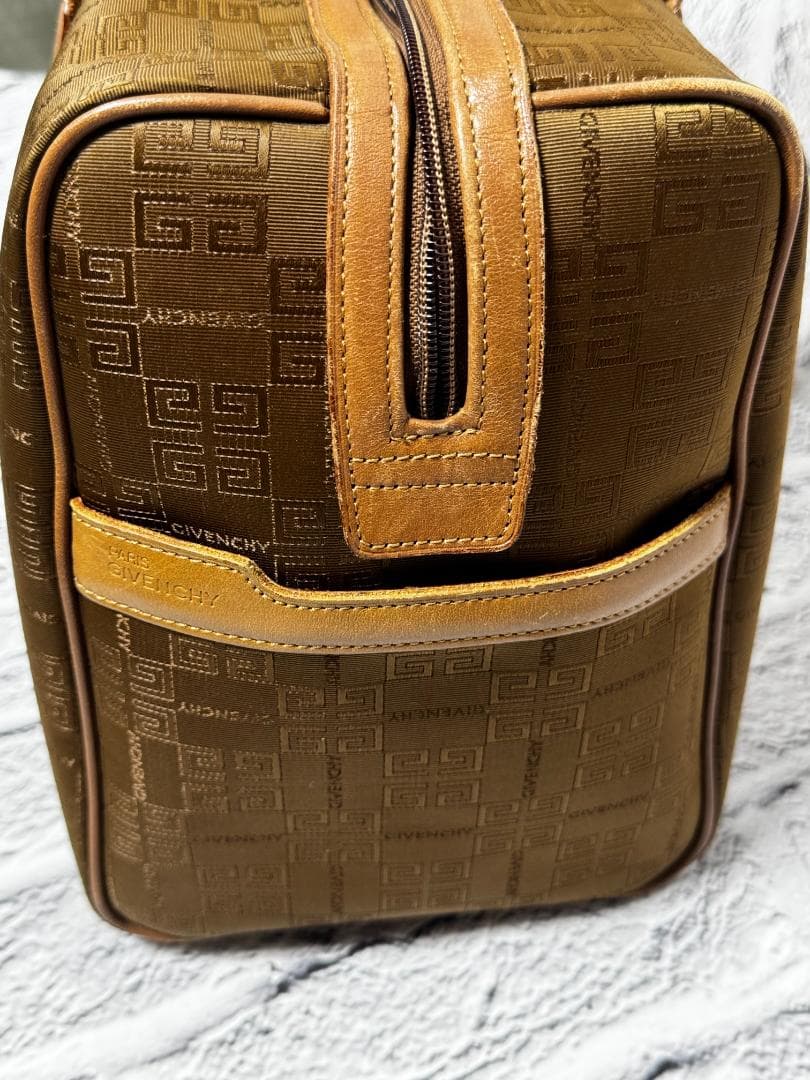 レア　GIVENCHY　ボストンバッグ　総柄　ｗ1725-0806-①-①