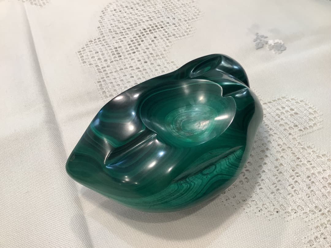 タンザニア原産マラカイトグリーン天然石灰皿