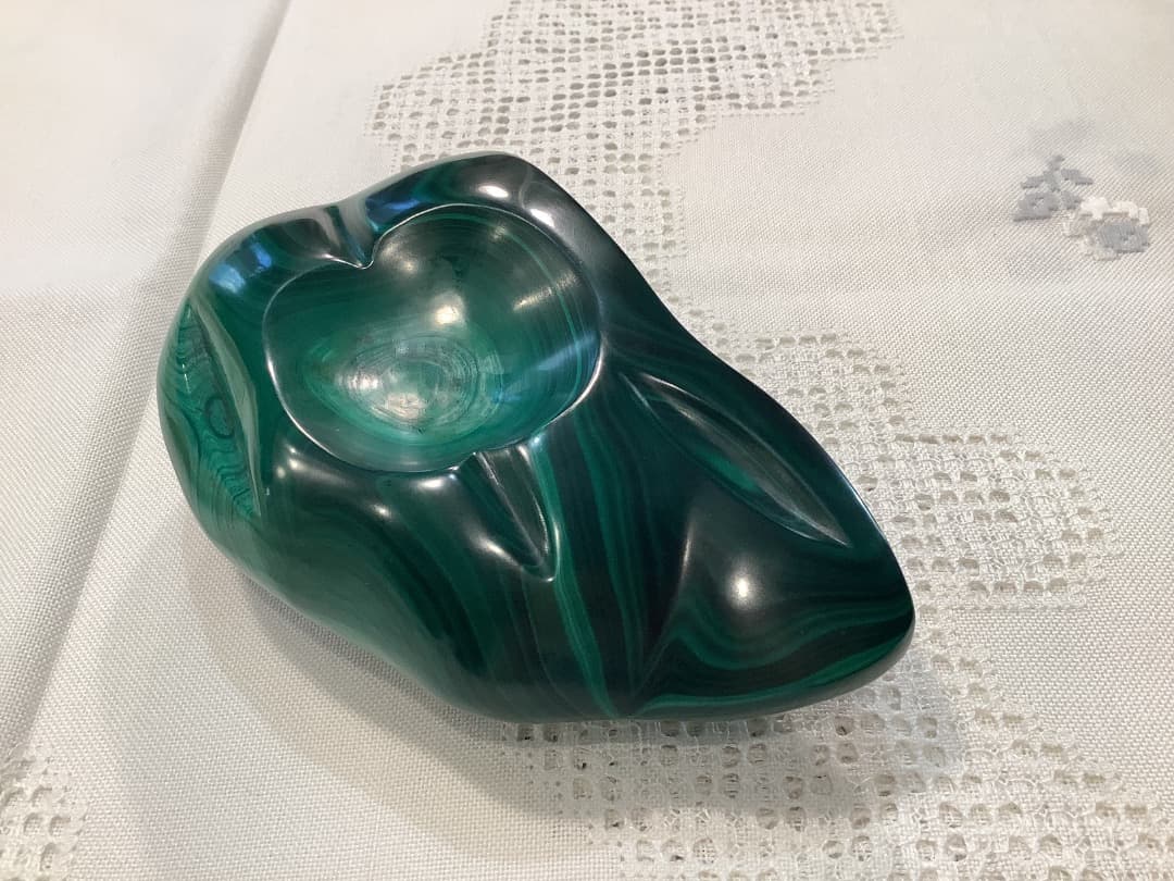 タンザニア原産マラカイトグリーン天然石灰皿