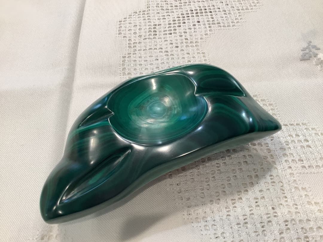 タンザニア原産マラカイトグリーン天然石灰皿