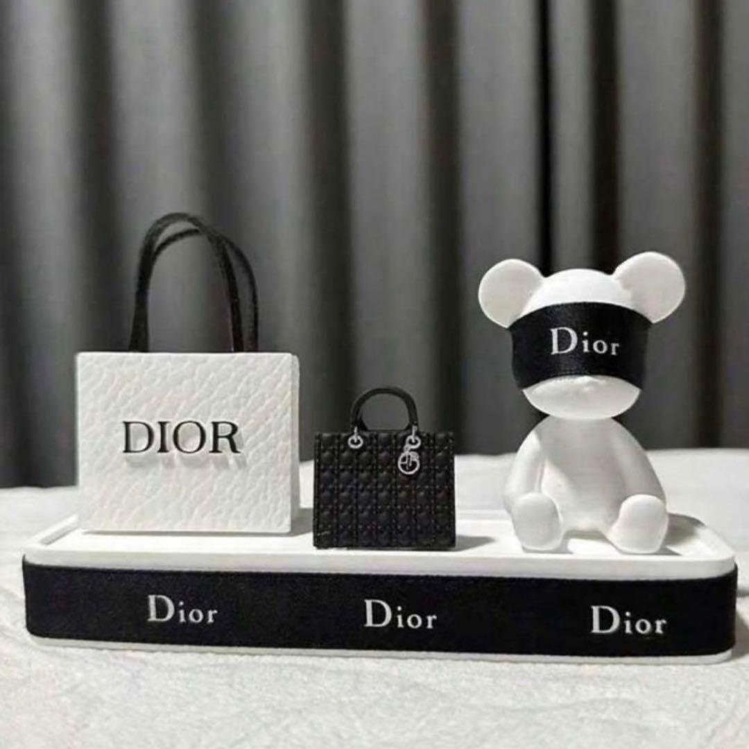 DIOR ノベルティ　置物