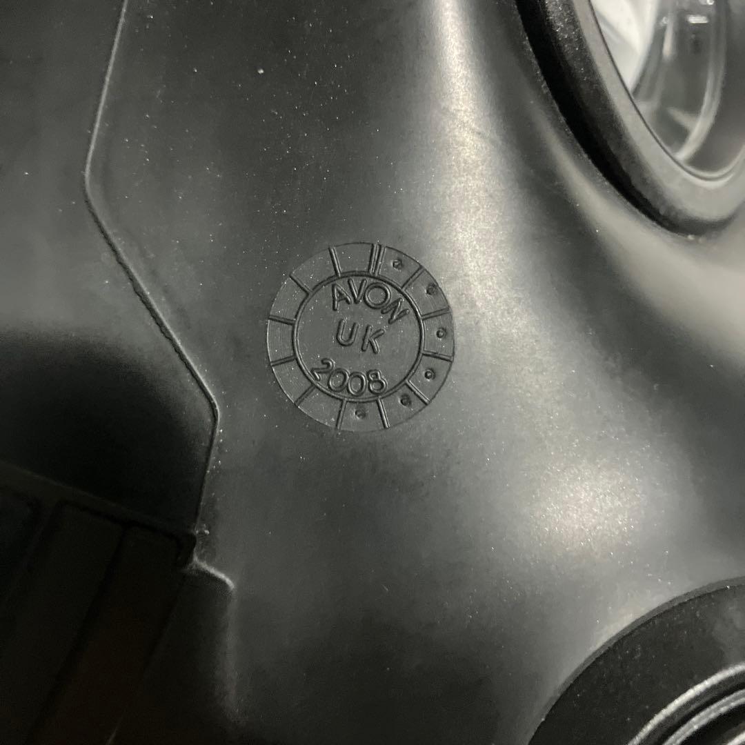 実物　AVON S10 ガスマスク 収納バッグ、吸収缶付