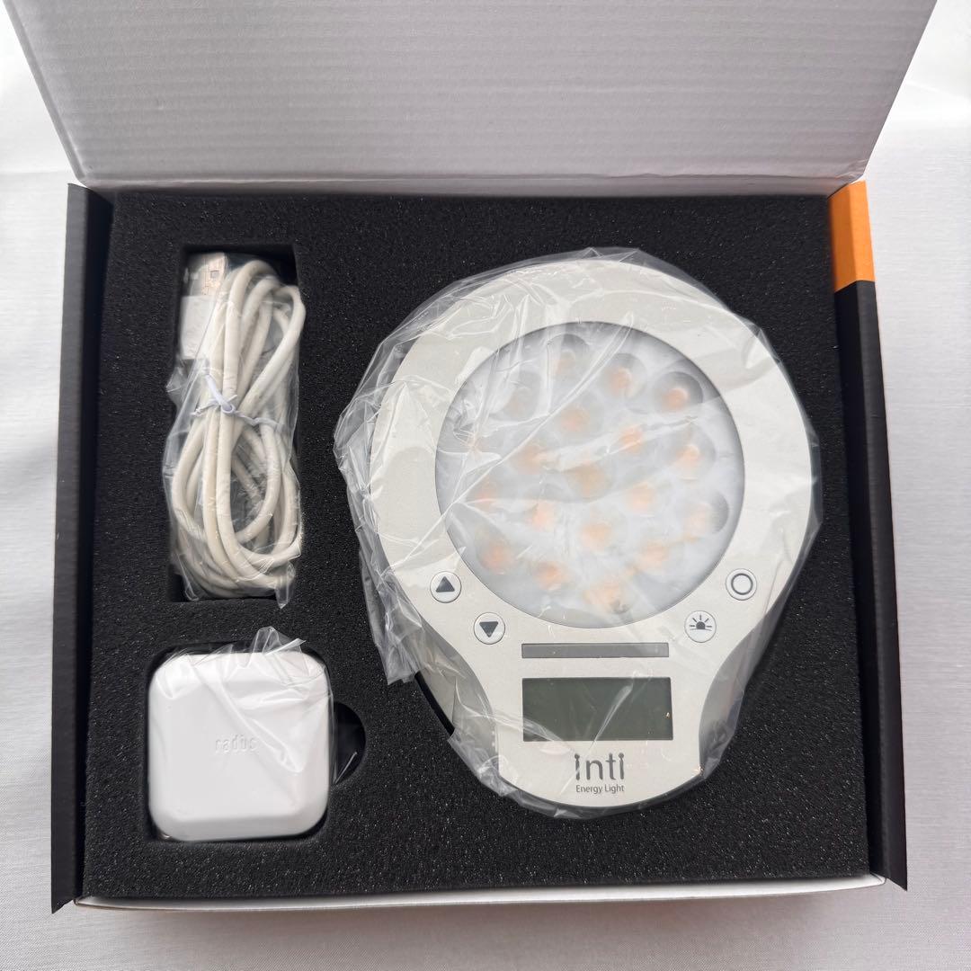inti4s エネルギーライト 置時計　光で起きる目覚まし時計