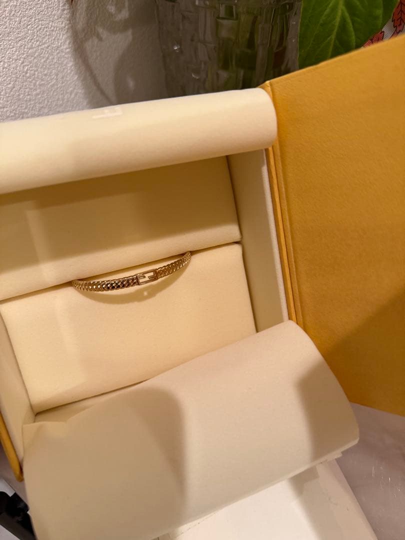 FENDI ブレスレット バングル