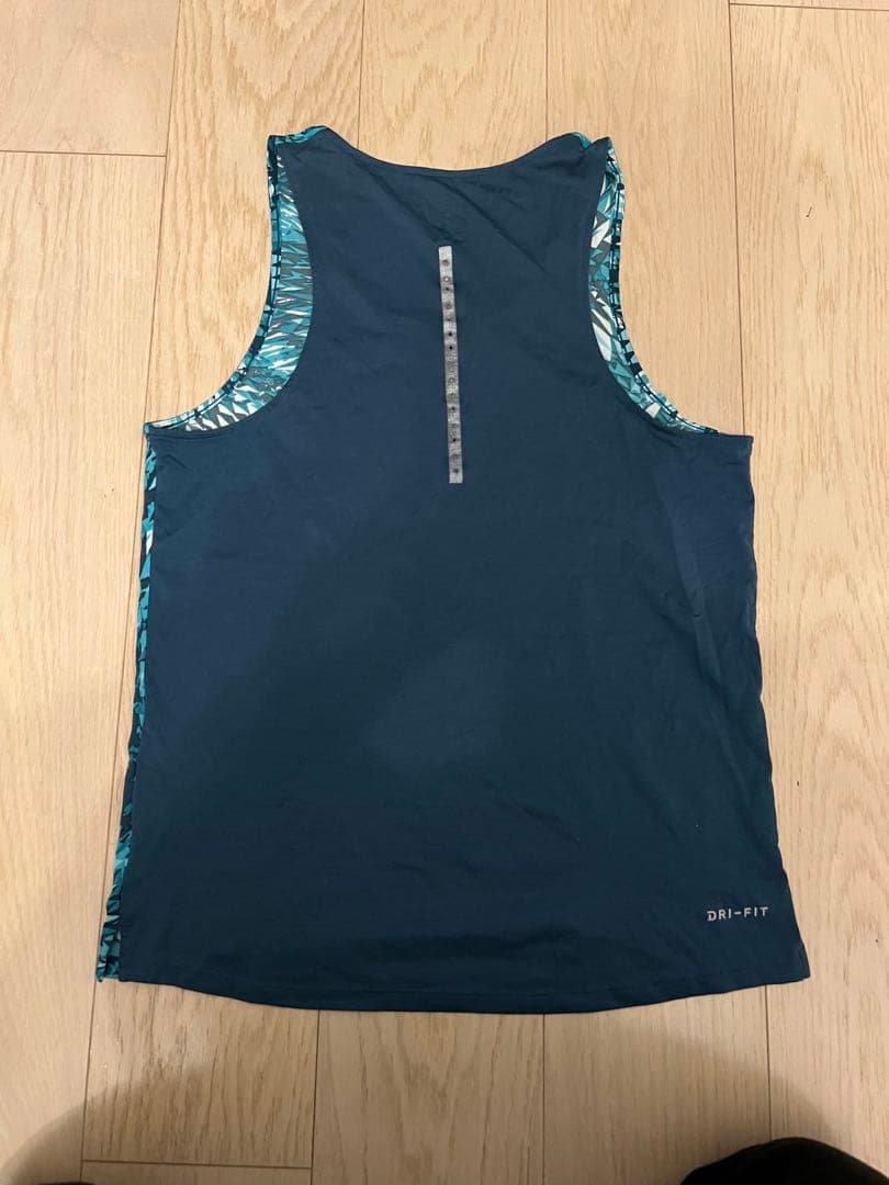 【割引中】Nike エアロスイフト エリート シングレット S