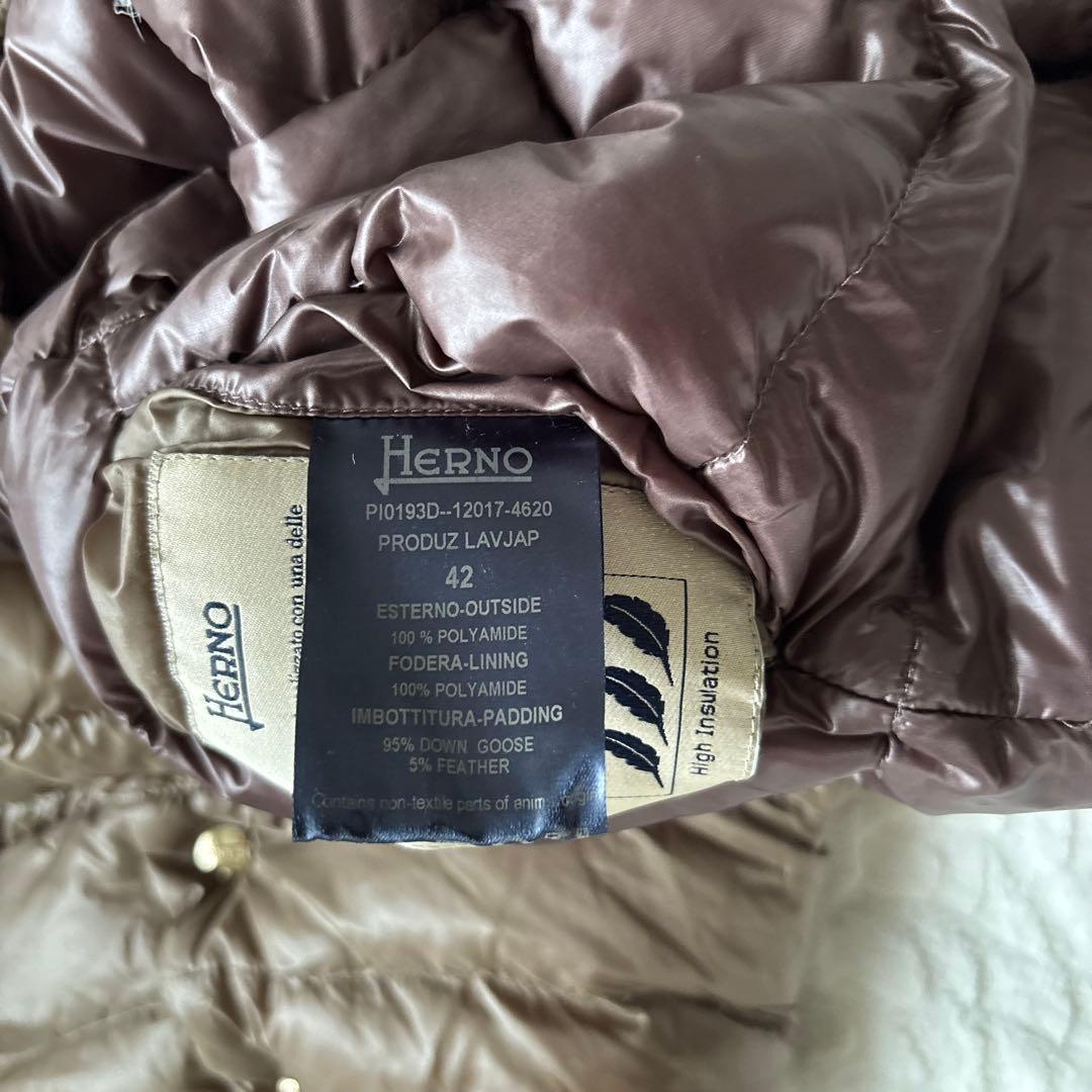 ヘルノ　リバーシブルダウンベスト 42サイズ