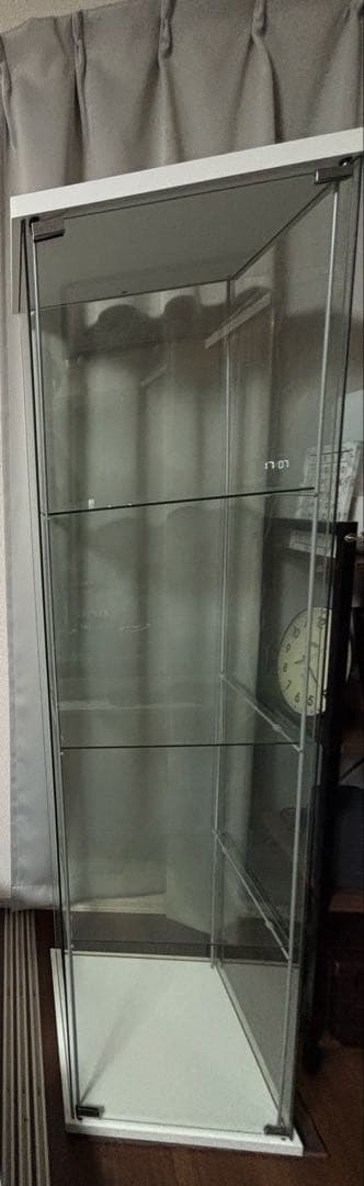 IKEA デトルフ 白 透明ガラスケース 3段棚