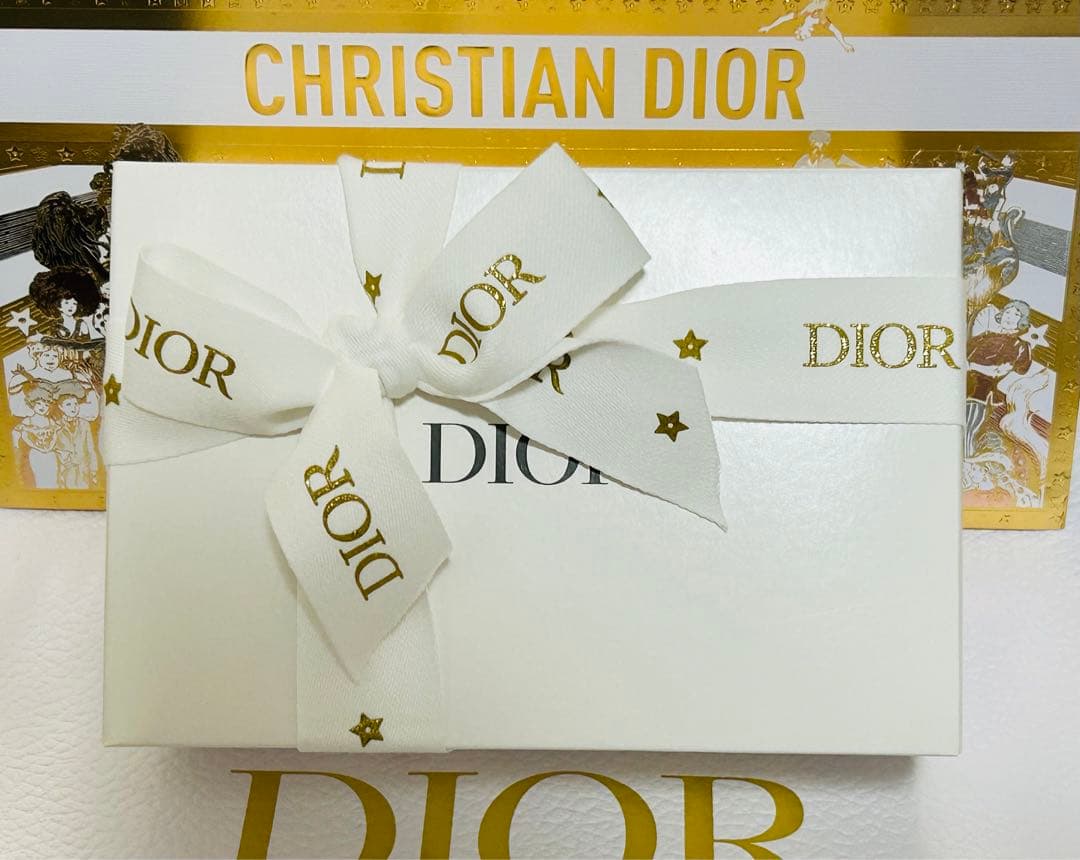 本日発送 限定品　DIOR 2025 ディオール　オファー　ホリデー　クリスマス