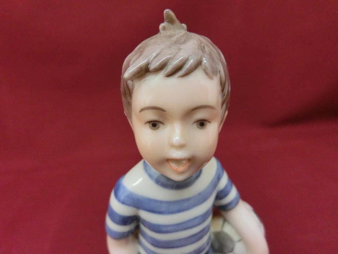 『ロイヤルコペンハーゲン』2000年ミレニアム.プレートフィギュリン付き