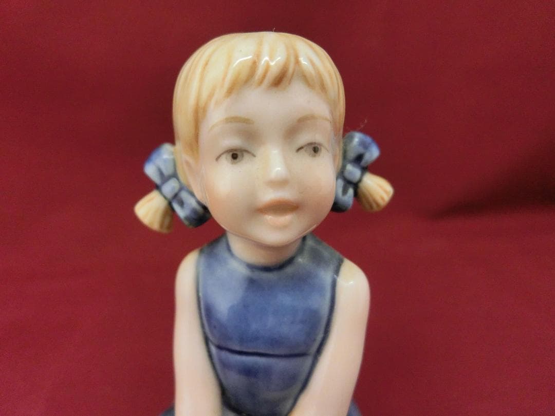 『ロイヤルコペンハーゲン』2000年ミレニアム.プレートフィギュリン付き