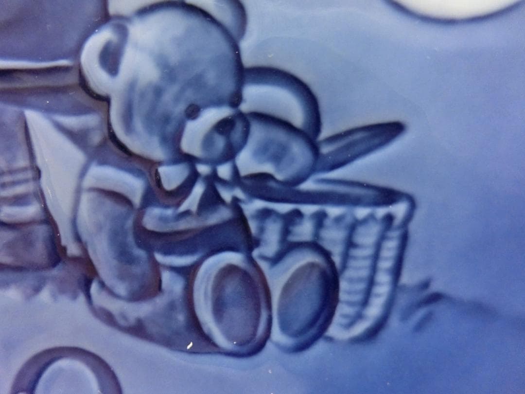 『ロイヤルコペンハーゲン』2000年ミレニアム.プレートフィギュリン付き