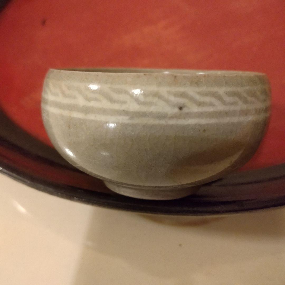 高麗青磁　象嵌菊花文 盃　ぐい呑み