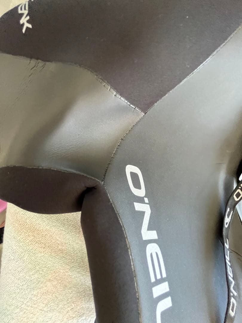 オニール　新品スーパーフリークセミドライ　メンズL