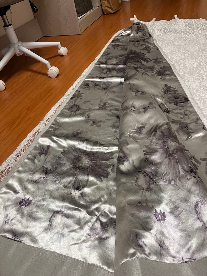 ドレッシー×スペイシア　ダブルカーテン　シルバー 縦178×横100（×2枚）